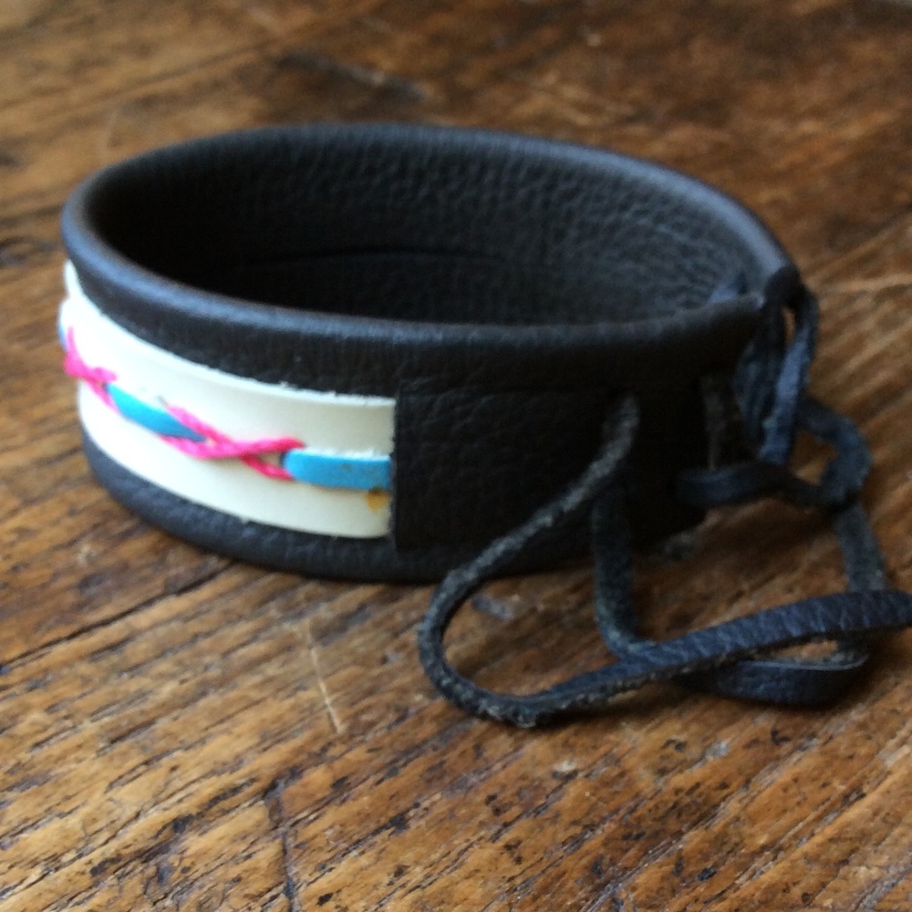 NEW Zapata Leather Bracelet - Picture 3 of 3